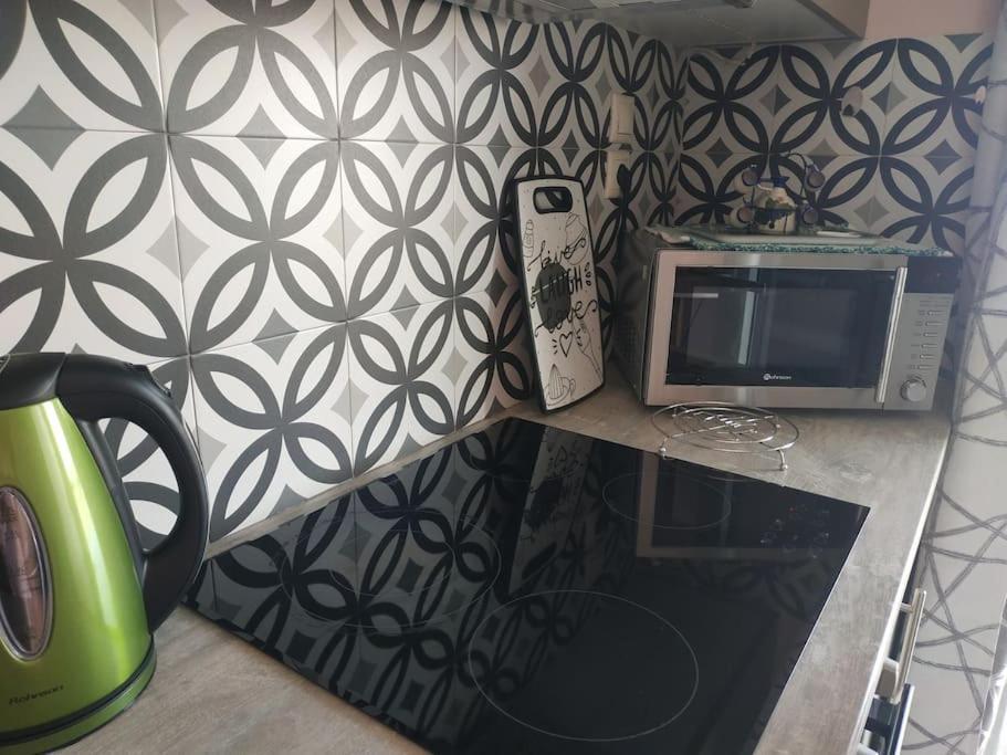 Athens View Apartment Near Metro Station Agia Marina Εξωτερικό φωτογραφία