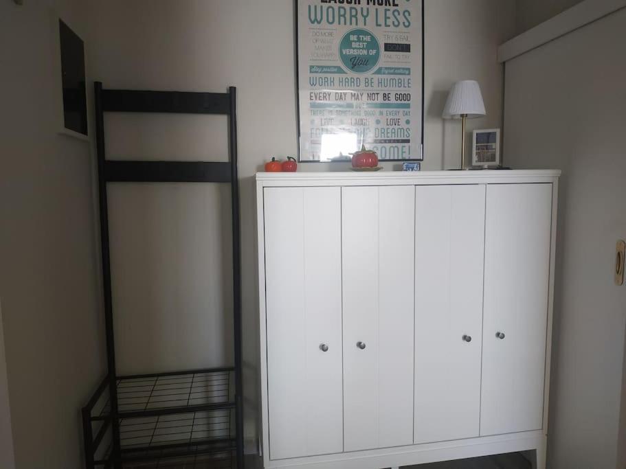 Athens View Apartment Near Metro Station Agia Marina Εξωτερικό φωτογραφία